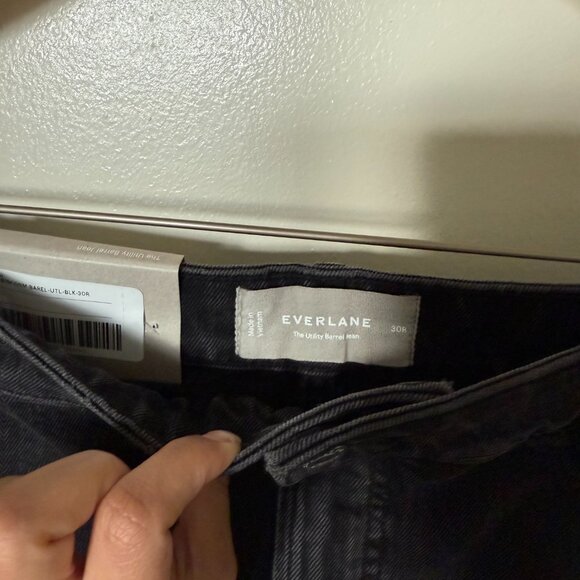 NWT Everlane The Utility Barrel Pant Jeans In Black 30R - Picture 5 of 8